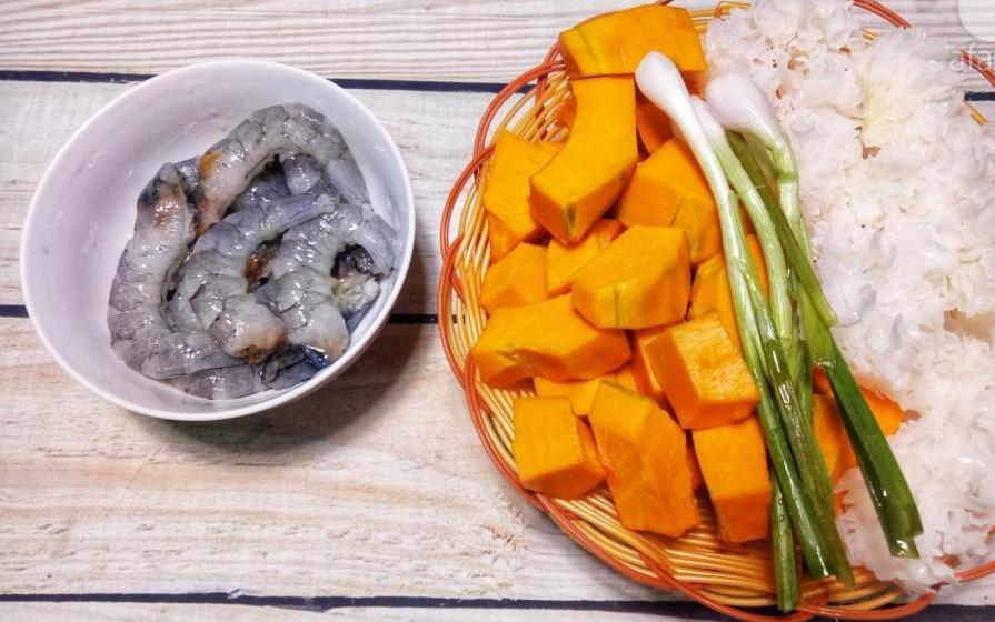 Bữa tối giảm cân mà vẫn đủ chất ngon lành với món canh siêu dễ nấu - Ảnh 1 Bữa tối giảm cân mà vẫn đủ chất ngon lành với món canh siêu dễ nấu - Ảnh 1